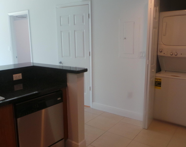 610 Clematis Street - Photo Thumbnail 5