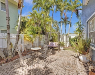 51 Ne 24th Street - Photo Thumbnail 19