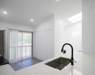 13055 Albright Court - Photo Thumbnail 2
