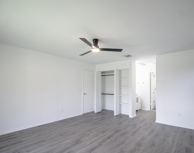 13055 Albright Court - Photo Thumbnail 5