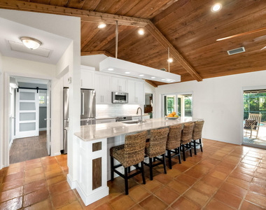 52 Birch Place - Photo Thumbnail 2