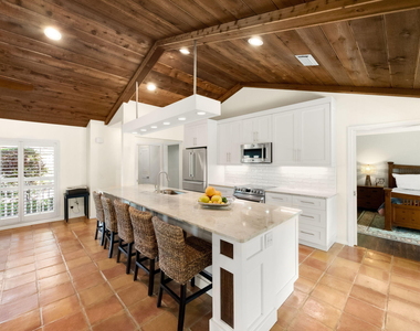 52 Birch Place - Photo Thumbnail 4