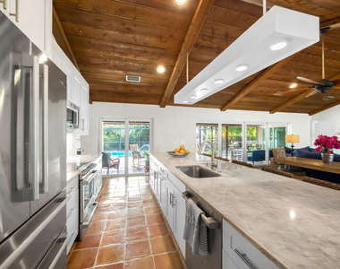52 Birch Place - Photo Thumbnail 5