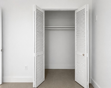 2152 Sw 72nd Avenue - Photo Thumbnail 8