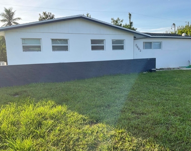 5662 Parke Avenue - Photo Thumbnail 2