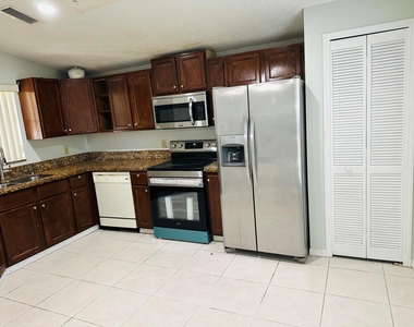 5165 Foxhall Pl - Photo Thumbnail 4