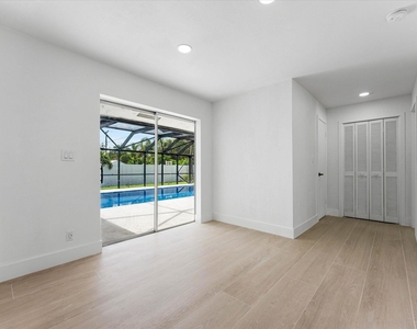 1540 Nw 10th Street - Photo Thumbnail 16