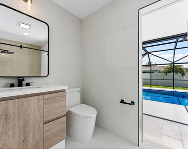 1540 Nw 10th Street - Photo Thumbnail 18