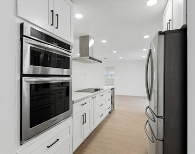 1540 Nw 10th Street - Photo Thumbnail 10