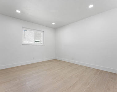 1540 Nw 10th Street - Photo Thumbnail 17