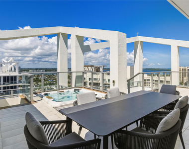 3100 N Ocean Drive - Photo Thumbnail 23