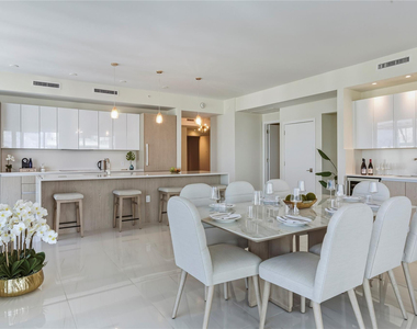 3100 N Ocean Drive - Photo Thumbnail 9