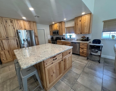 2518 Ranch House Road - Photo Thumbnail 11