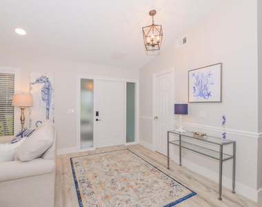 2411 Ne Pinecrest Lakes Boulevard - Photo Thumbnail 5