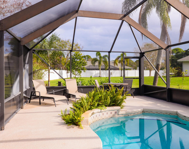 2411 Ne Pinecrest Lakes Boulevard - Photo Thumbnail 27