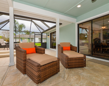 2411 Ne Pinecrest Lakes Boulevard - Photo Thumbnail 31