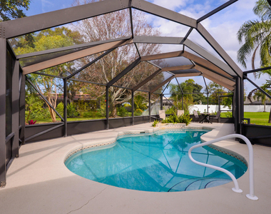 2411 Ne Pinecrest Lakes Boulevard - Photo Thumbnail 34