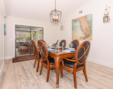 2411 Ne Pinecrest Lakes Boulevard - Photo Thumbnail 11