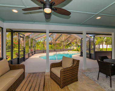 2411 Ne Pinecrest Lakes Boulevard - Photo Thumbnail 32