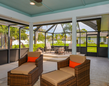 2411 Ne Pinecrest Lakes Boulevard - Photo Thumbnail 2