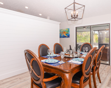2411 Ne Pinecrest Lakes Boulevard - Photo Thumbnail 12