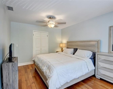 9316 Ketay Circle - Photo Thumbnail 4