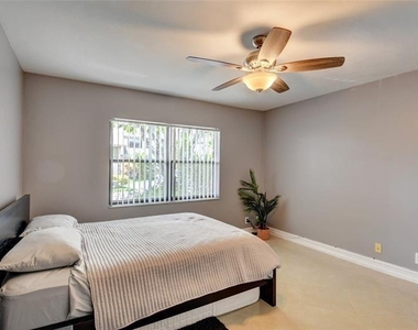 9316 Ketay Circle - Photo Thumbnail 16