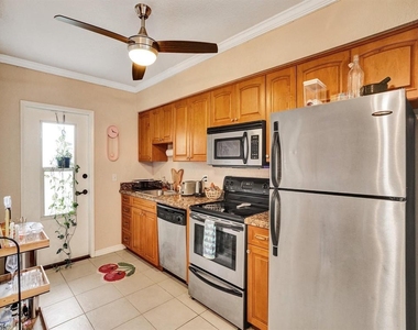 2190 Se 5th Street - Photo Thumbnail 9