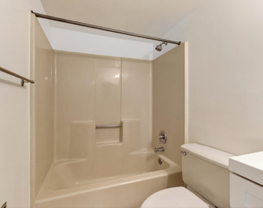 351 Club Circle - Photo Thumbnail 45