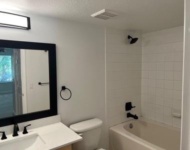 4220 San Marino Boulevard - Photo Thumbnail 12