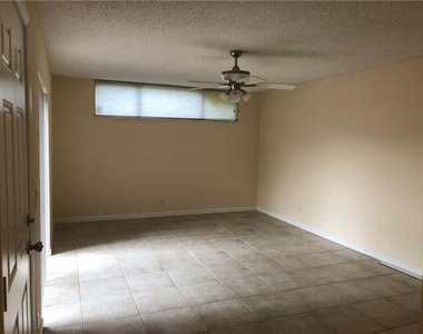 8273 Severn Drive - Photo Thumbnail 10