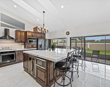 1654 Farmington Circle - Photo Thumbnail 6