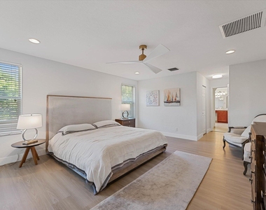 10731 Ivanhoe Lane - Photo Thumbnail 20