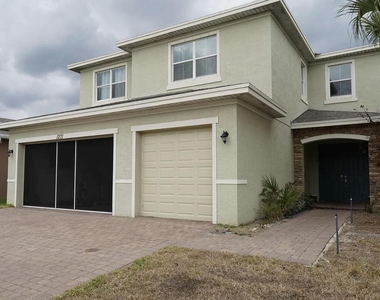 1271 Nw Leonardo Circle - Photo Thumbnail 1