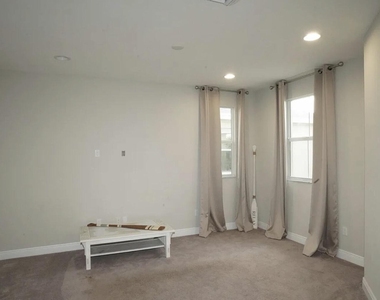 1271 Nw Leonardo Circle - Photo Thumbnail 15