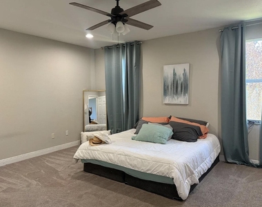 1271 Nw Leonardo Circle - Photo Thumbnail 12