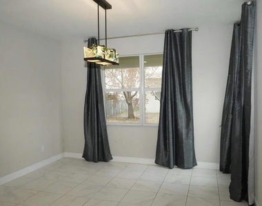 1271 Nw Leonardo Circle - Photo Thumbnail 14
