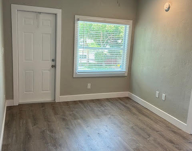514 S K Street - Photo Thumbnail 6