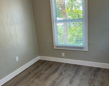 514 S K Street - Photo Thumbnail 5