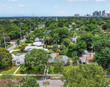 841 Sw 18th Court - Photo Thumbnail 46