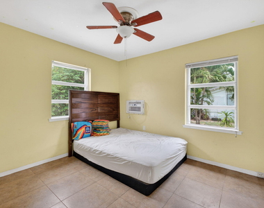 841 Sw 18th Court - Photo Thumbnail 30