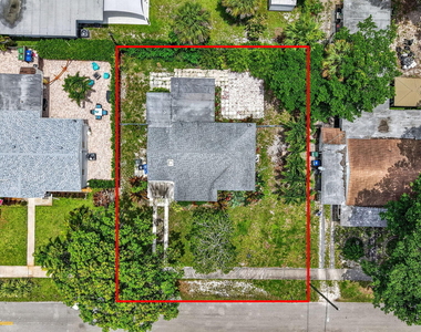 841 Sw 18th Court - Photo Thumbnail 10