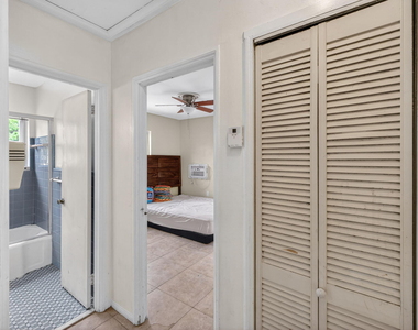841 Sw 18th Court - Photo Thumbnail 29