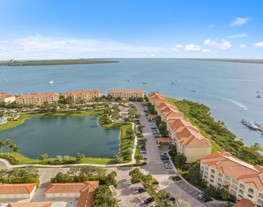 33 Harbour Isle Drive W - Photo Thumbnail 25