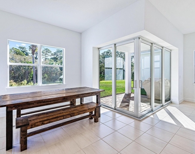9775 Sw Meridian Way - Photo Thumbnail 8