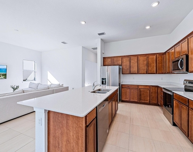 9775 Sw Meridian Way - Photo Thumbnail 5
