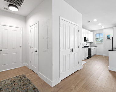 3940 N Flagler Drive - Photo Thumbnail 2
