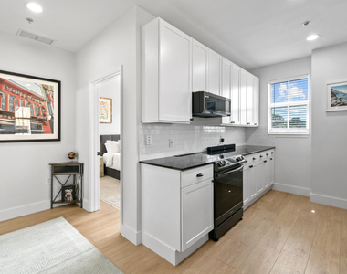 3940 N Flagler Drive - Photo Thumbnail 12