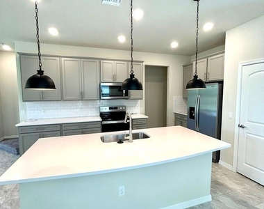 4845 Chantilly Road - Photo Thumbnail 5
