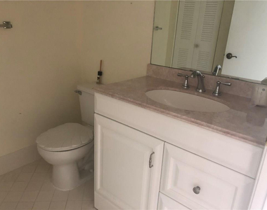 1001 Sw 141st Avenue - Photo Thumbnail 5